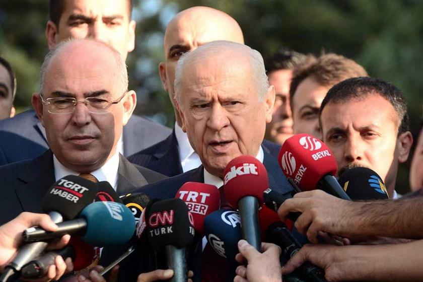 Devlet Bahçeli'ye göre vekilliklerin düşürülmesi demokrasi ahlakının gereğiymiş!