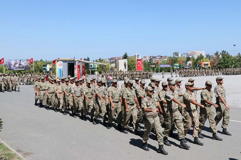 Uygun adım marş!…