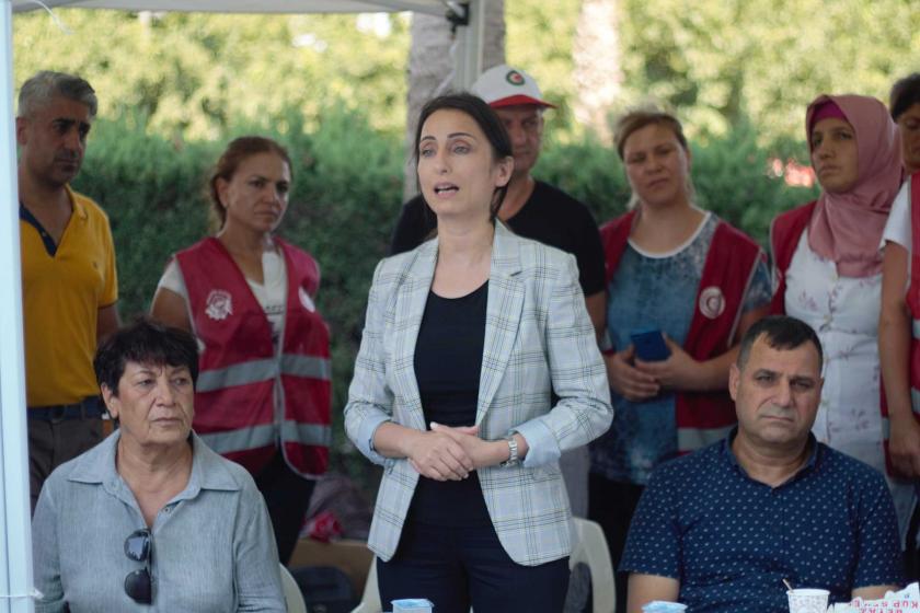 HDP Milletvekili Tülay Hatimoğulları, Hilton SA işçilerini ziyaret etti