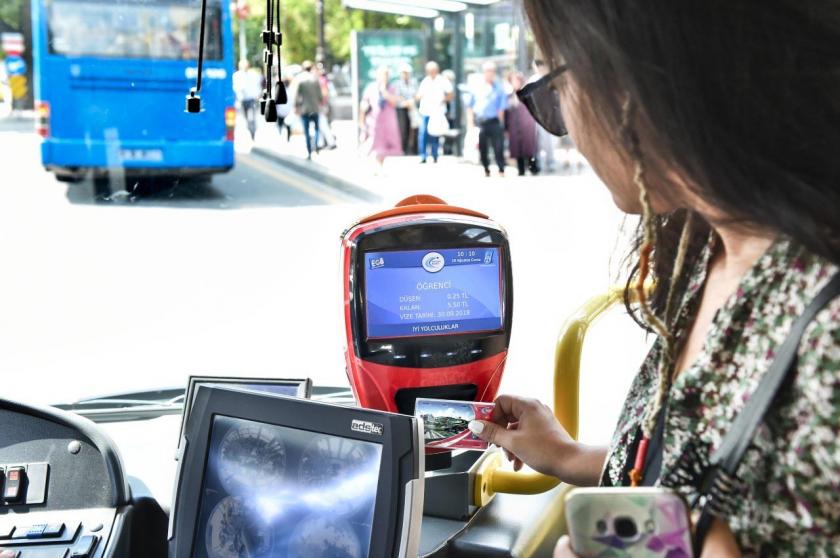 Ankara'da özel halk otobüsleri 65 yaş üstü ve öğrencileri otobüslere almayacak