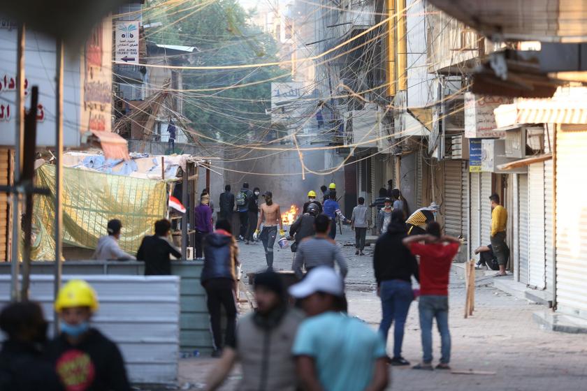 Bağdat'taki protestoya polis müdahale etti: 3 ölü, 35 yaralı