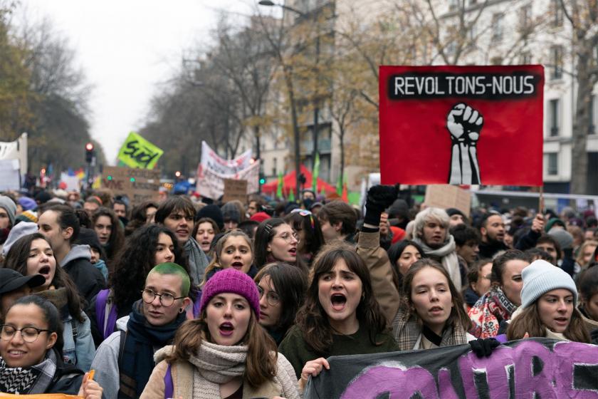 Fransa'da emeklilik reformuna karşı grev bugün de sürdü