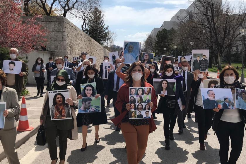 Ayrımcı infaz düzenlemesine karşı Mecliste yürüyüşlü protesto