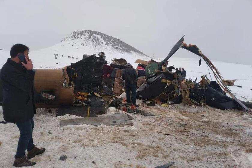 Bitlis'te askeri helikopter düştü, 11 asker hayatını kaybetti