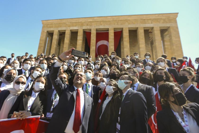 Anıtkabir’de gazeteciler ‘aşı olmadınız’ denilerek 19 Mayıs törenine alınmadı