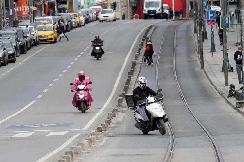 İstanbul'da motosiklet, elektrikli scooter ve motokuryeler trafiğe çıkamayacak