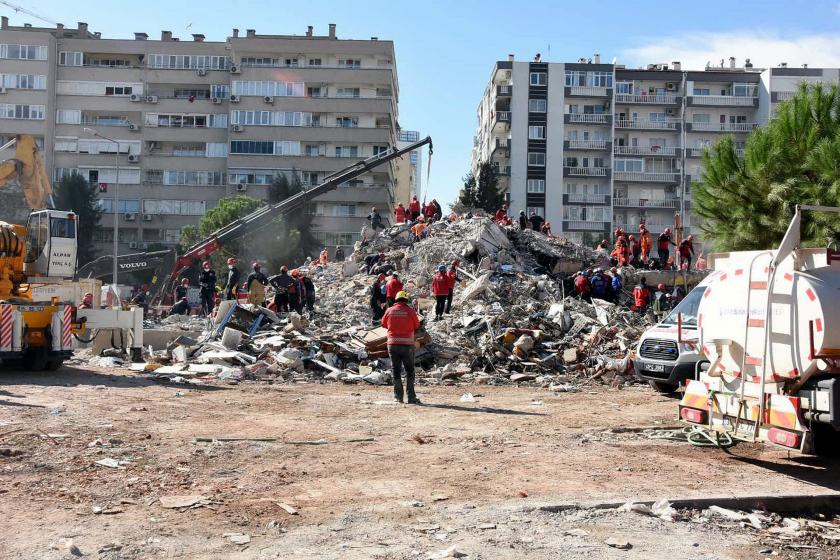 İzmir depreminde 30 kişinin yaşamını yitirdiği Emrah Apartmanı davası 29 Kasım'da