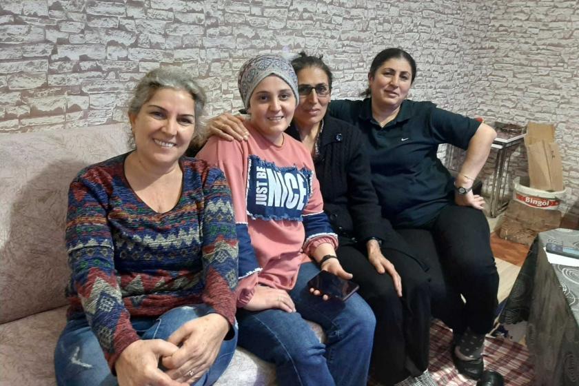 Tekstil işçisi Sultan: Borcu, kirayı, faturaları çık bana kalan zıkkımın kökü