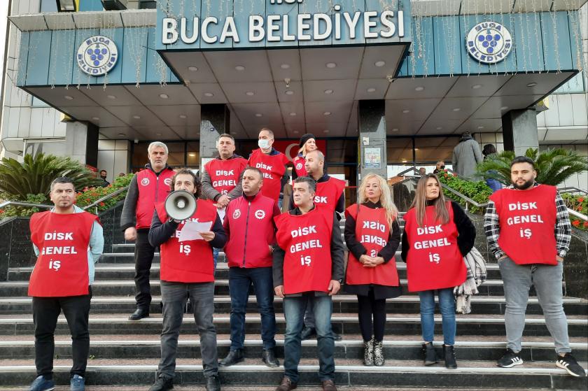 Buca ve Karşıyaka Belediyesi işçileri zamlara karşı mücadele çağrısı yaptı