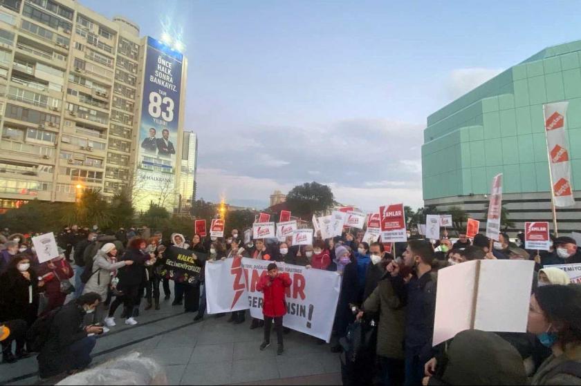 İstanbul ve Bursa'da yurttaşlar "Geçinemiyoruz" diyerek eylem düzenledi