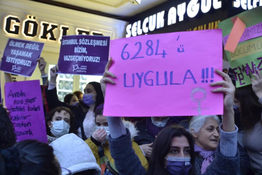 Bilecik’te cezaevine girmek için sokakta gördüğü kadını bıçakladı