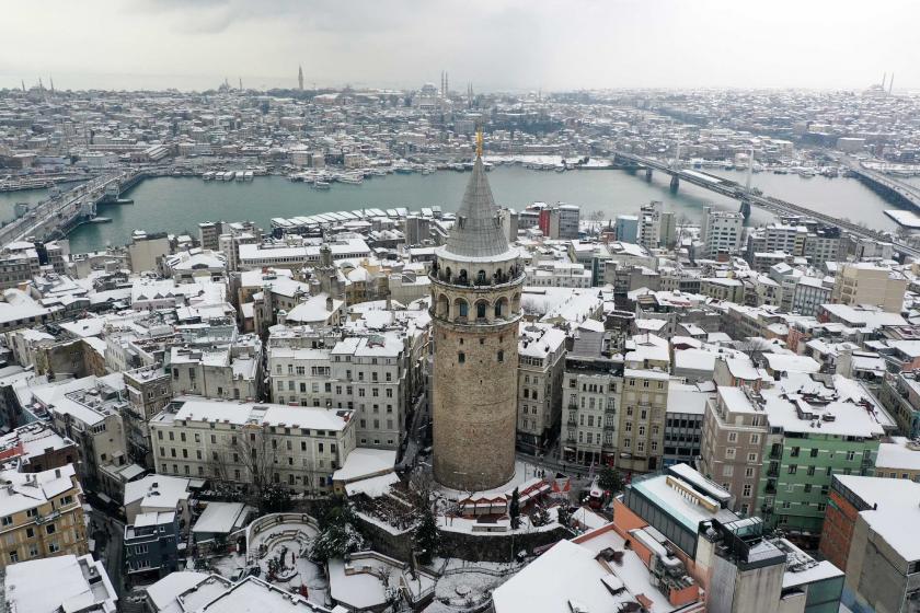 İstanbul'da cuma gününden itibaren yeniden kar yağışı bekleniyor