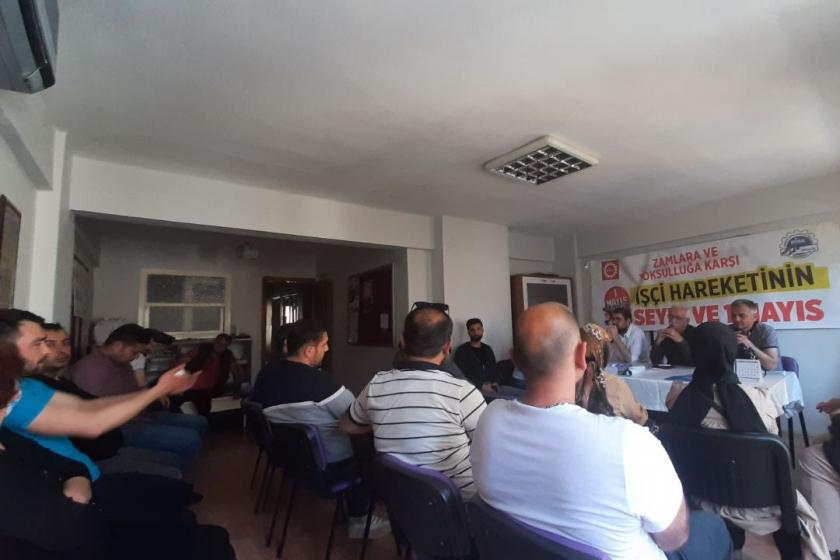 Manisa’da emekçiler 1 Mayıs öncesi panelde buluştu