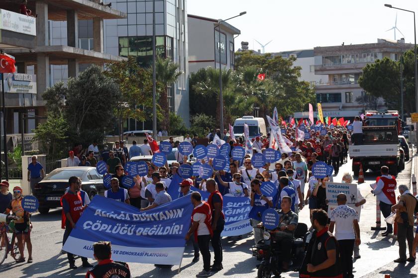 Ölüm gemisi São Paulo yolda, Aliağa ayakta: İzin vermeyeceğiz!