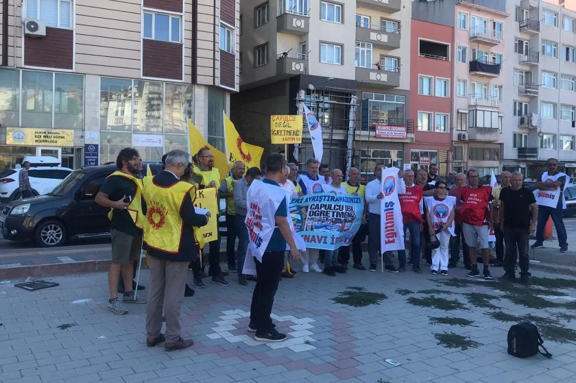 Bandırma'da eğitim emekçilerinden AYM ve Danıştay'a çağrı: ÖMK için karar sürecini hızlandırın