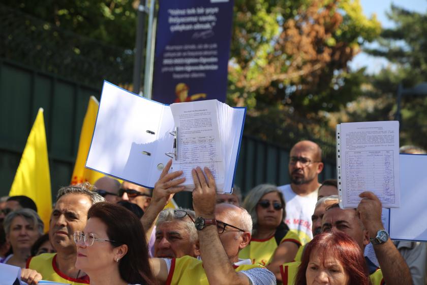 ÖMK'ye karşı çıkan öğretmenler: Sendikalarımız ayrımcı kanuna karşı birleşmeli