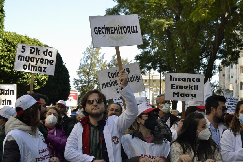 Sağlık emekçisine alay eder gibi giyim yardımı: Forma 600 TL, giyim yardımı 38 TL