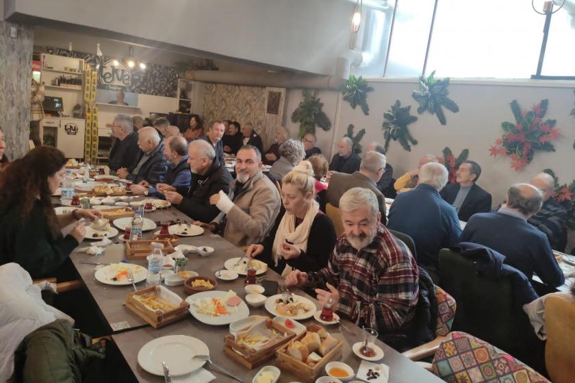 Evrensel okurları, Eskişehir'de dayanışma kahvaltısı düzenledi