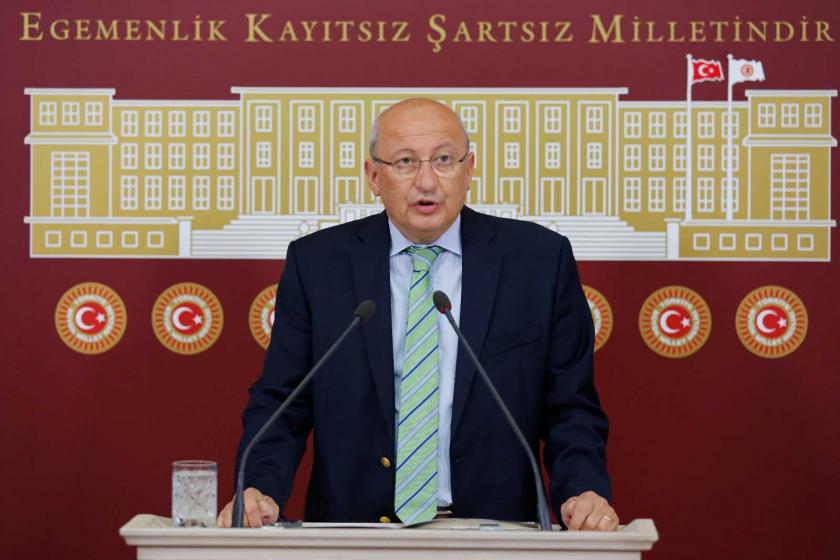 Çakırözer: 2022’nin son ayında da gazetecinin kaderi hapis, dayak, dava, tehdit!