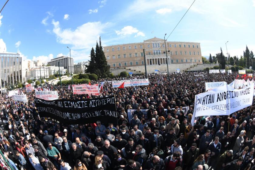 Yunanistan’da demir yolu işçileri bugün de iş bıraktı