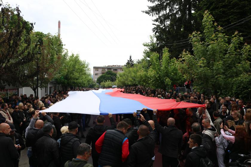 Kosova'nın kuzeyinde Sırpların protestoları sürüyor