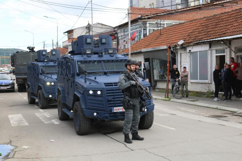 Sırbistan, 3 Kosova polisini gözaltına aldı, Kosova ise memurlarının kaçırıldığını iddia etti