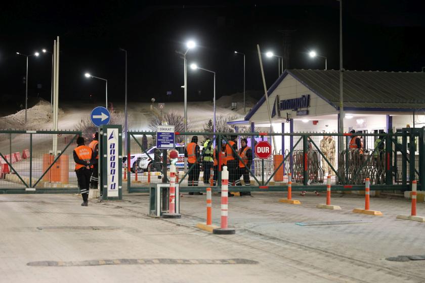 İliç'te maden ocağında siyanürlü pasa çöktü: İşçiler saatlerdir toprak altında