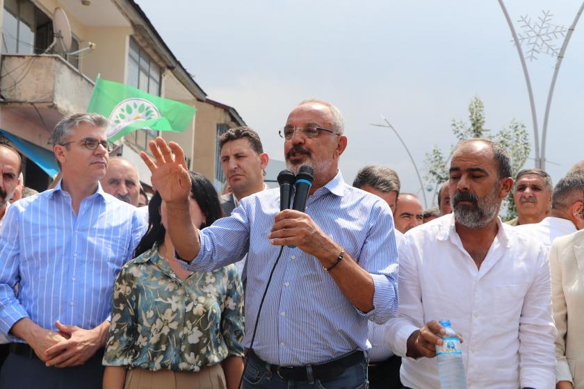 Sırrı Sakık'tan Mehmet Ali Budak'a: "Sende onur ve haysiyet varsa istifa edersin"