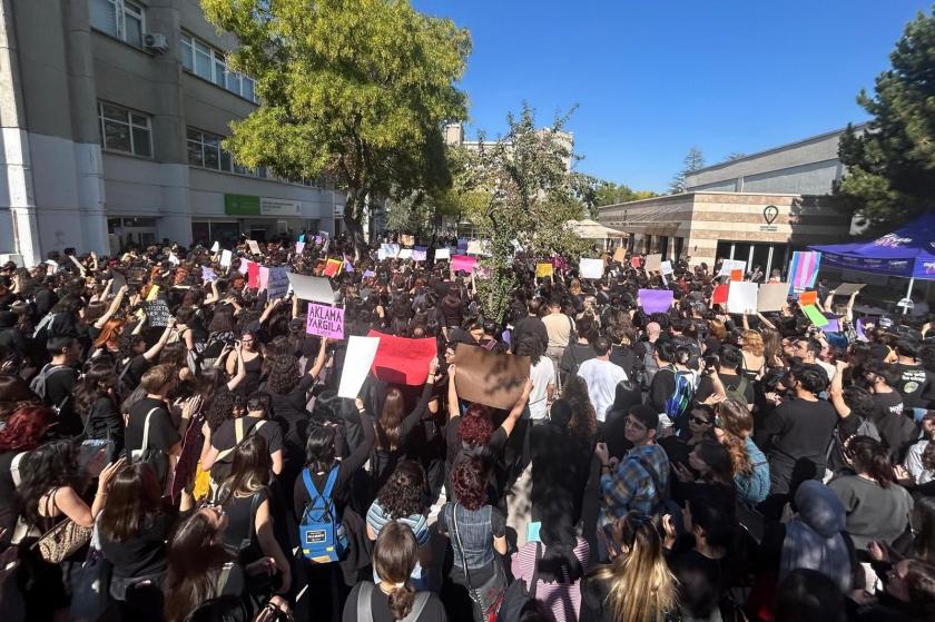 "Hacettepe’de kadın cinayetleri için yapılan eylemde kadınlar saldırıya uğradı"