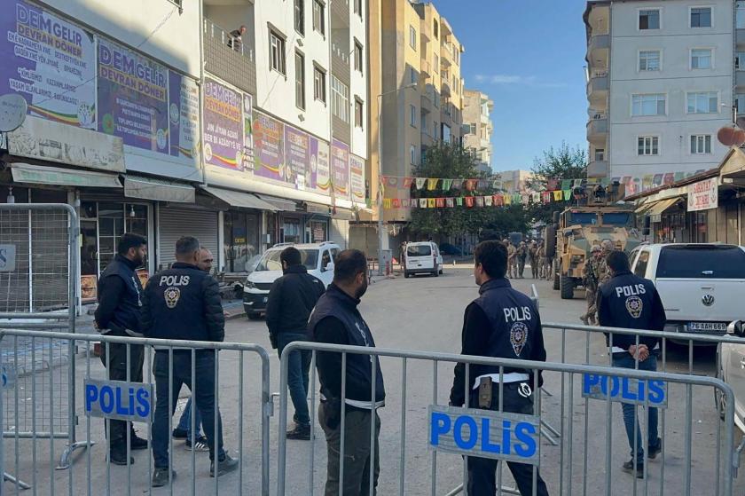 DEM Parti Iğdır il binasına polis baskını: Eş Başkan gözaltına alındı