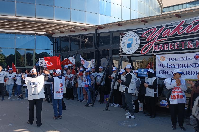 PAÜ İktisadi İşletmelerde grev başladı: “Hakkımız olanı istiyoruz!”