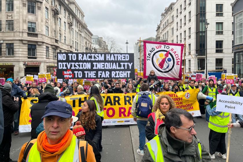 Londra’da binler yürüdü: Sokaklarımızda ırkçı istemiyoruz