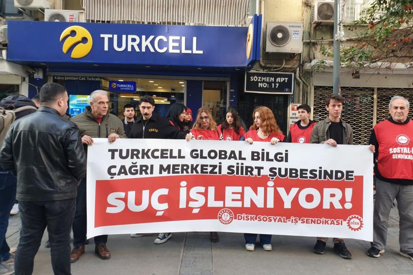 Turkcell Global Bilgi'de Sosyal-İş'e üye olan işçiler işten atıldı