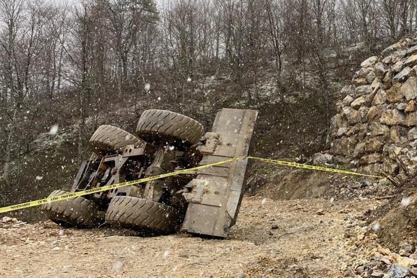 Samsun'da iş cinayeti | Devrilen iş makinesinin operatörü yaşamını yitirdi