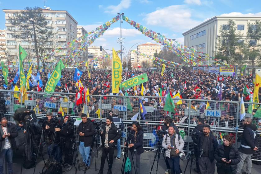 Diyarbakır’da “Barış için özgürlük’ mitingi