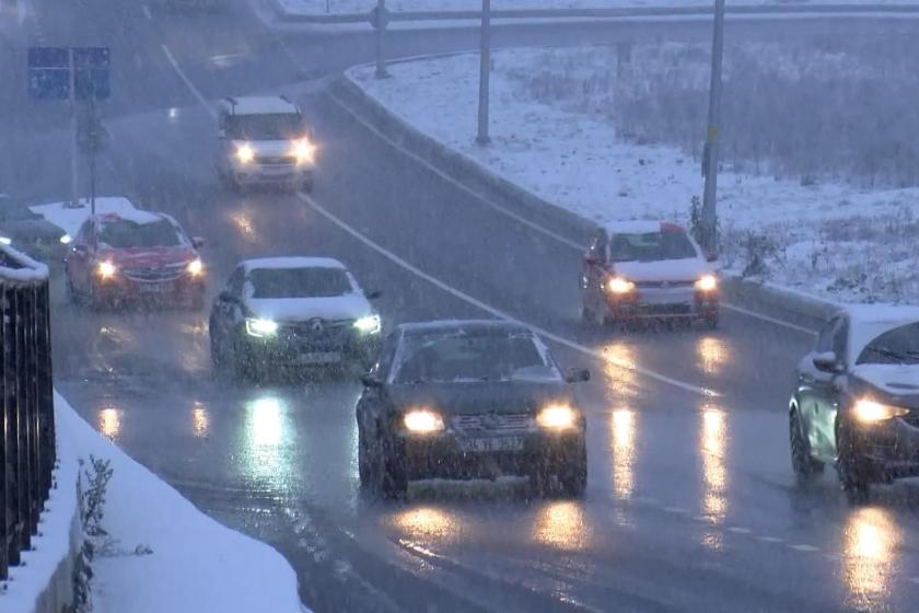 İstanbul'da kar yağışı etkili oluyor