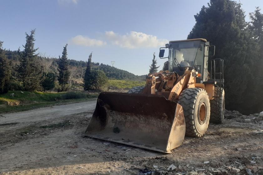 Ormanlık alandaki "eski çöplük" geri dönüşüm tesisi