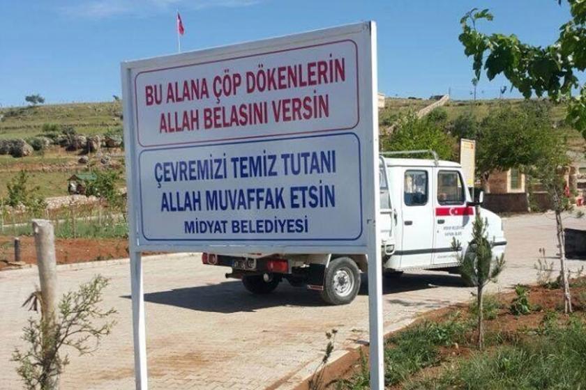 Midyat'ta AKP’li belediyeden 'Dualı ve Beddualı' çöp uyarısı