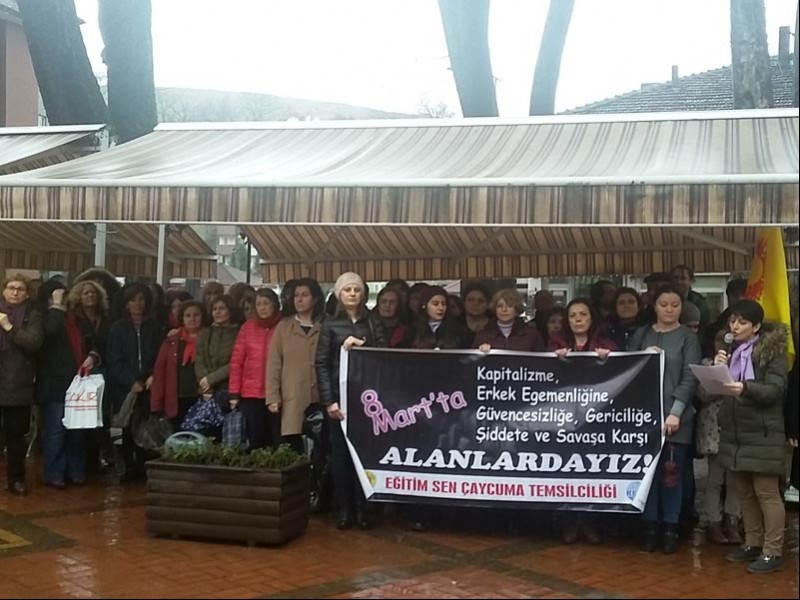 Zonguldak Eğitim Sen Çaycuma Temsilciliği 8 Mart açıklaması (Fotoğraf: EVRENSEL)