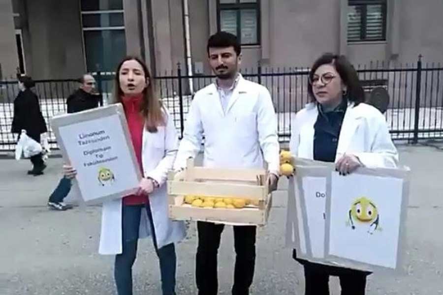 KHK ve soruşturmalarla işsiz kalan hekimler ‘Limon sattı'