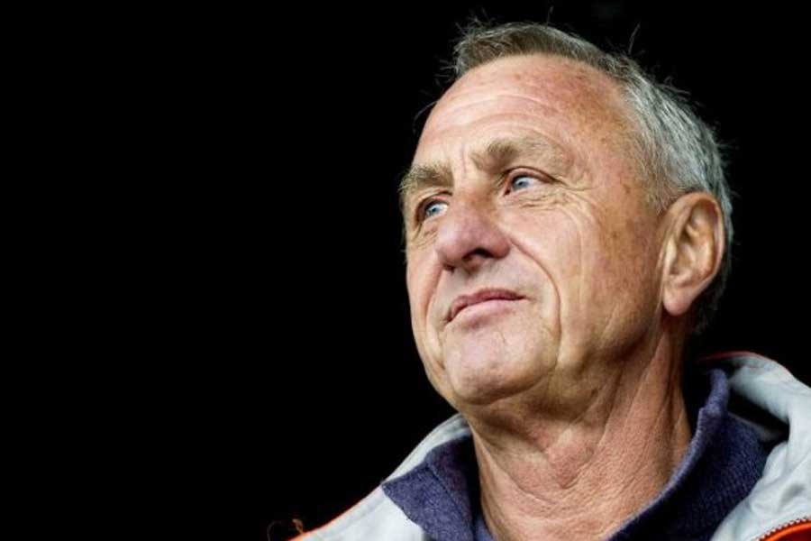 Cruyff'un son kramponları 30 bin avroya satıldı