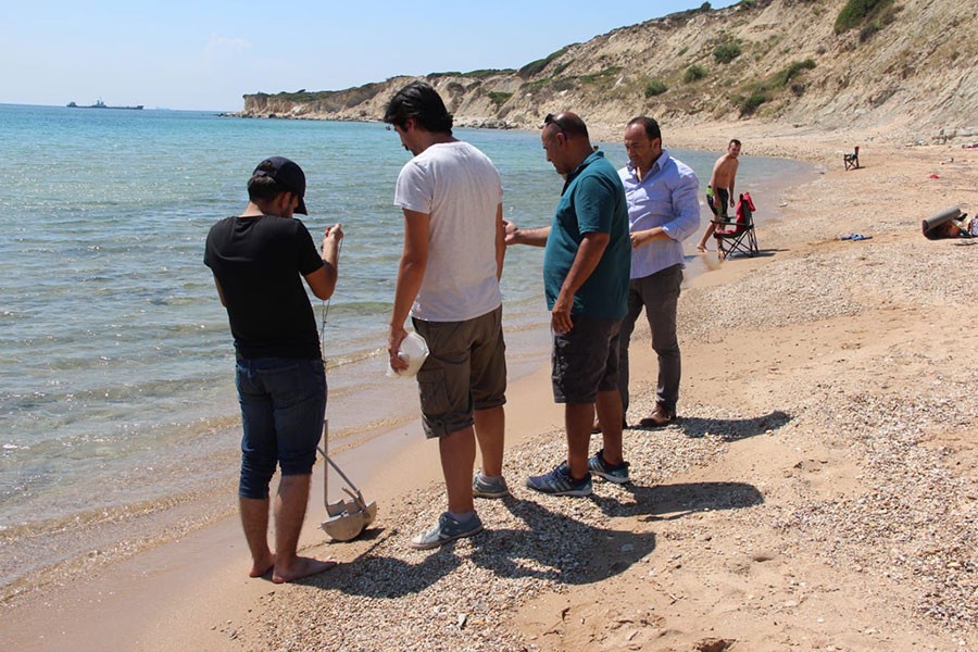 Bozcaada'da sökülen asbestli gemi TBMM'ye taşındı