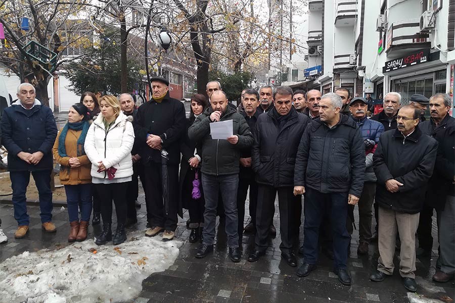 Elektrik kesintilerine tepki: Zamlar geri alınsın, arıza giderilsin