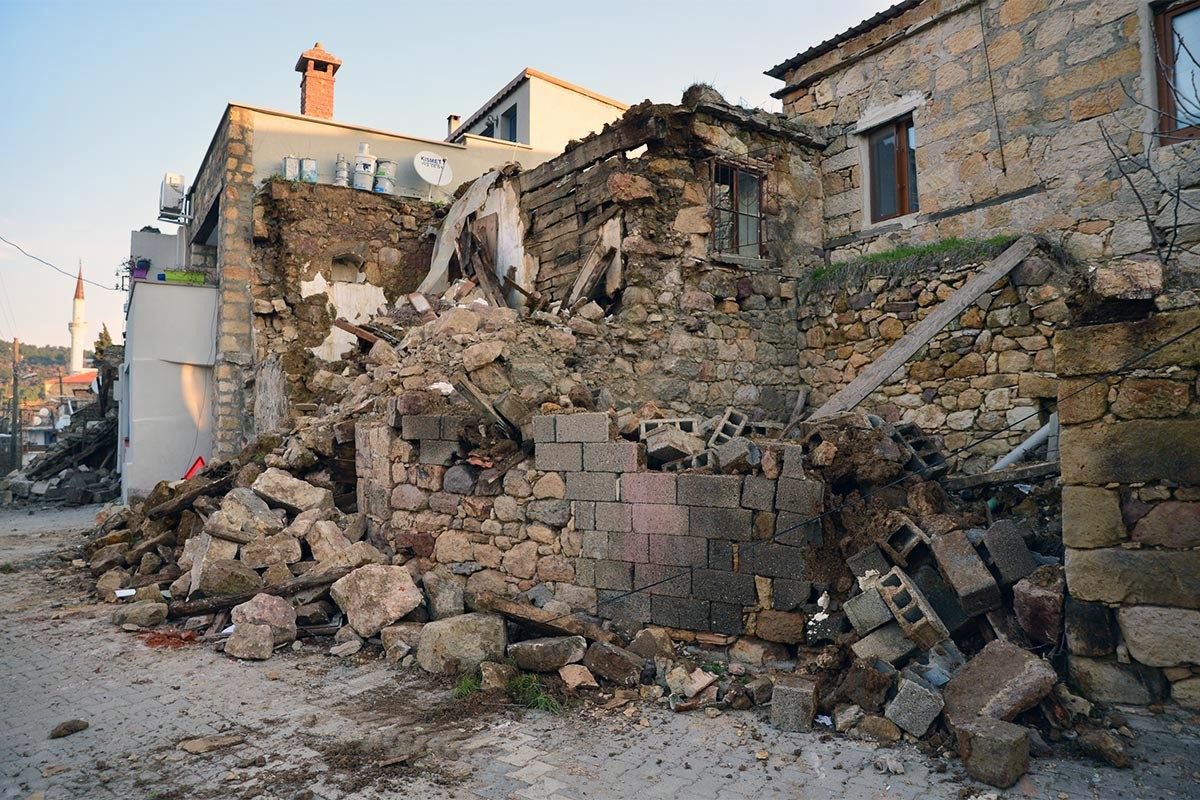 Çanakkale Ayvacık'ta 5,4 büyüklüğünde deprem