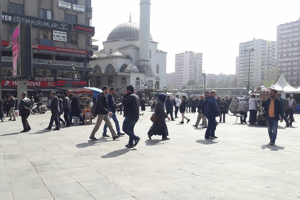 "YSK’nin bu saçmalığa dur demesi gerekiyor"