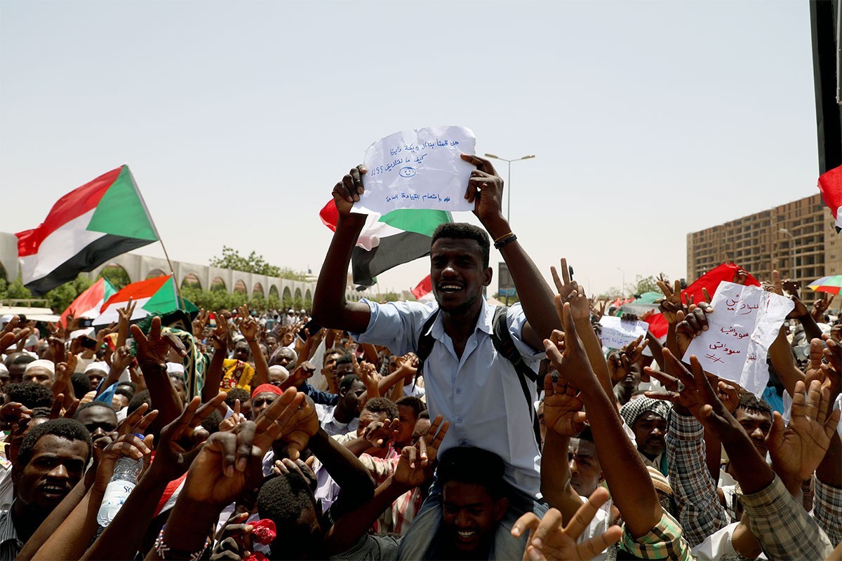 "Sudan’ın devrik lideri Beşir’in kardeşlerinden biri Türkiye’de"