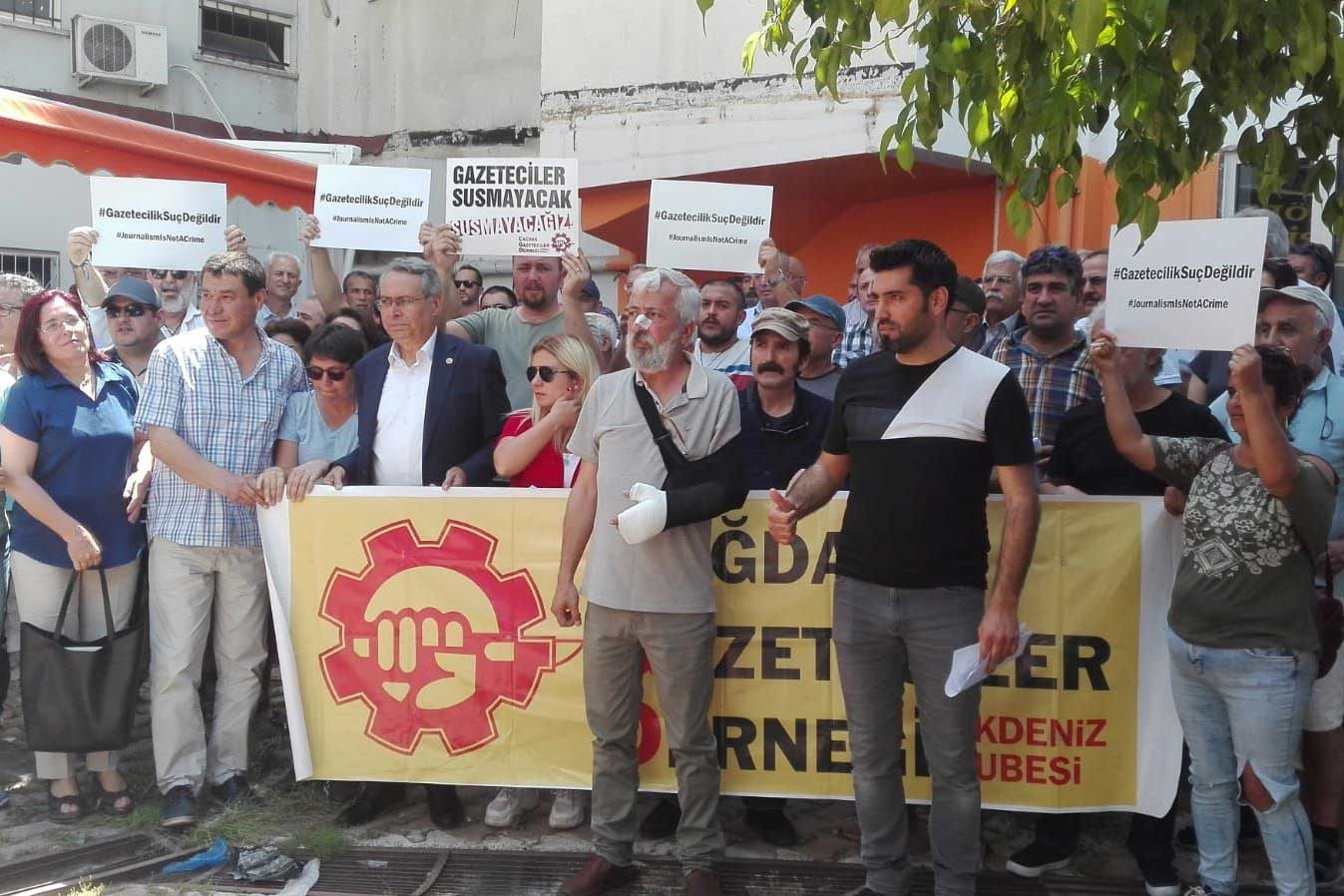 Antalya'da Gazeteci İdris Özyol saldırıya uğradı