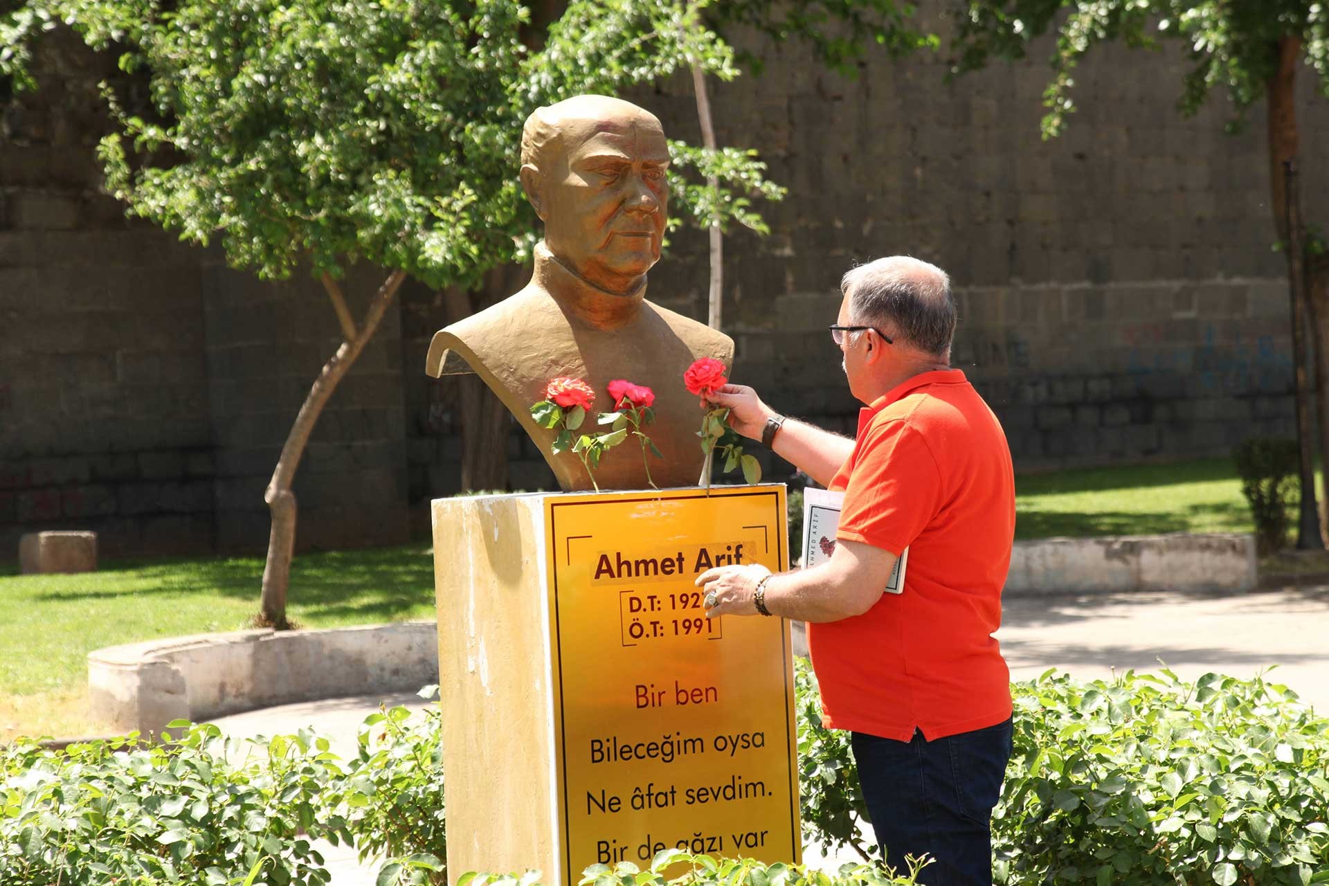 Mısranın haysiyeti: Ahmed Arif