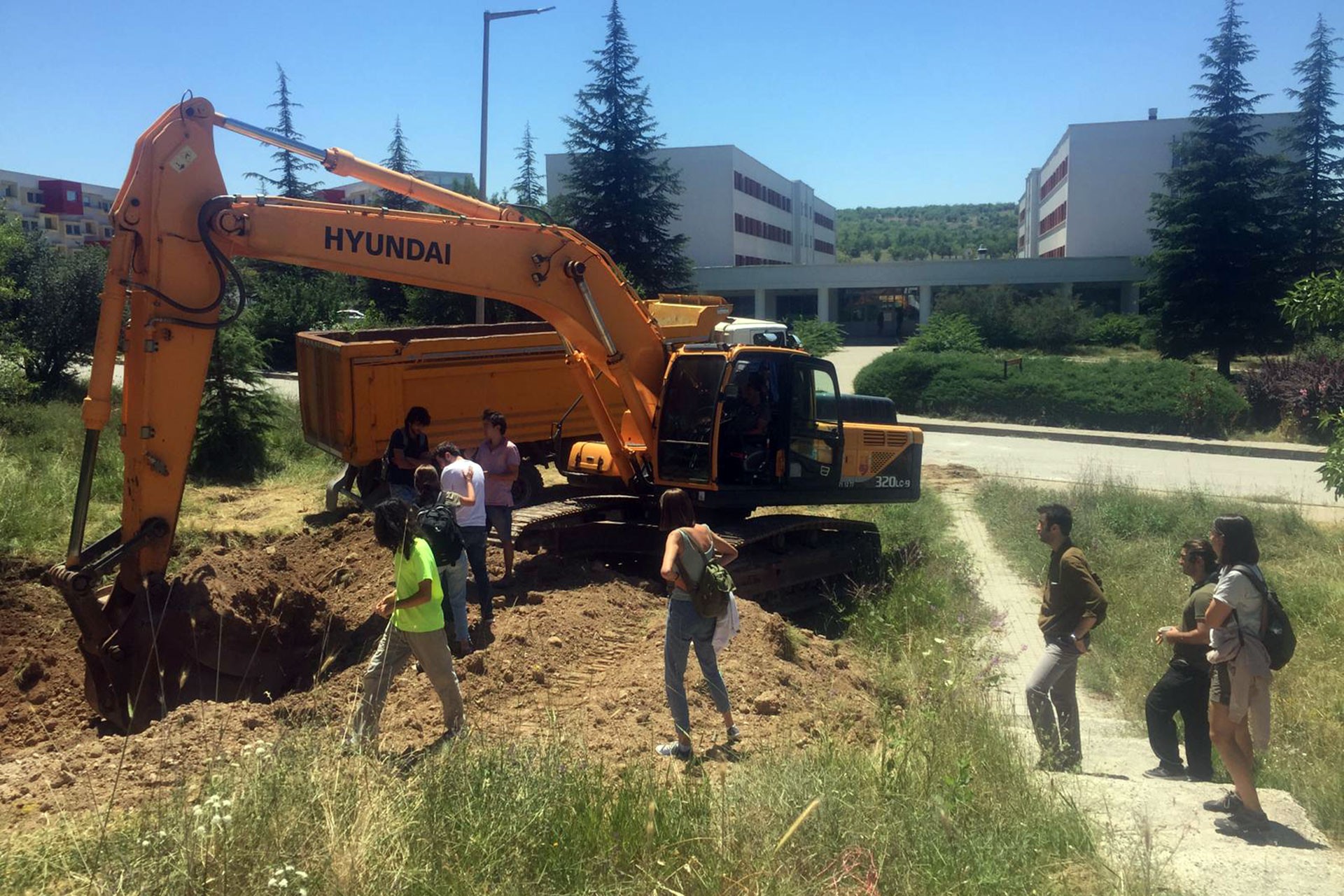 ODTÜ'de fakültelerden yönetime çağrı