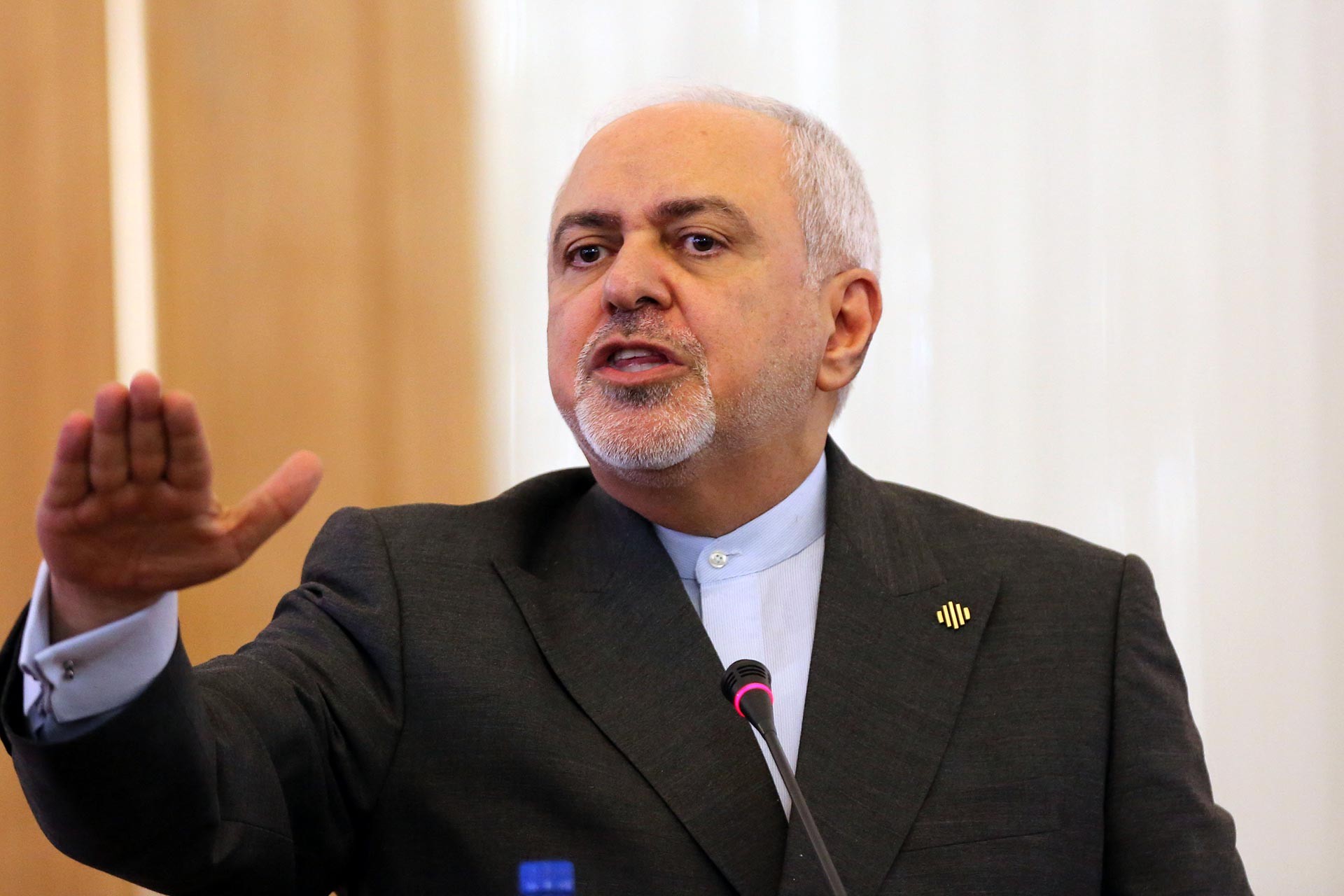 Zarif: İran güvenliğini sağlamaktan asla geri adım atmayacak